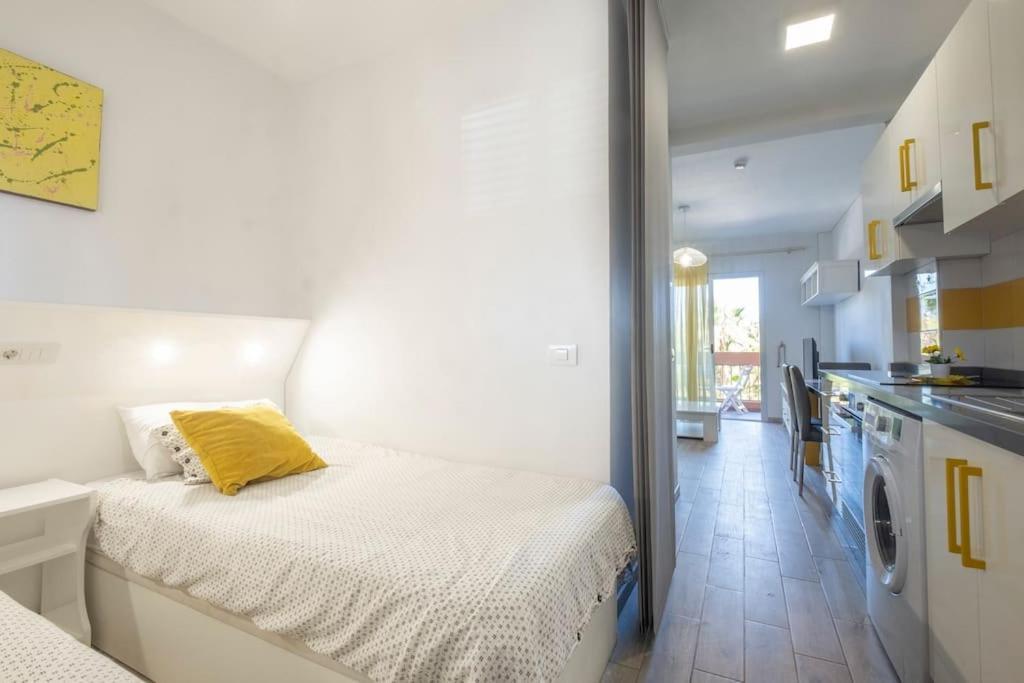 Apartment With Balcony And Swimming Pool Puerto de la Cruz  Buitenkant foto